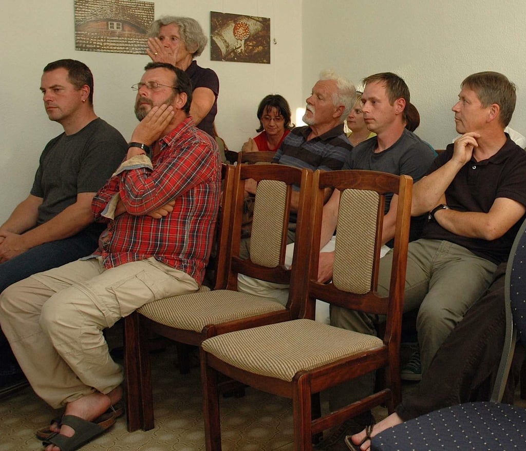 In Einwohnerfragestunden von Ratssitzungen (wie hier 2013 in Diesdorf) können die Bürger zu Wort kommen.