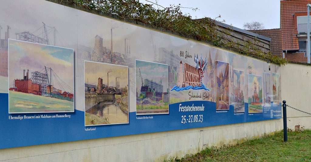 Durch die Bilder des Schönebecker Malers Heinrich Huke senior, die seit gestern am Elbufer ausgestellt werden, können Schönebecker ihre Stadt von früher sehen.