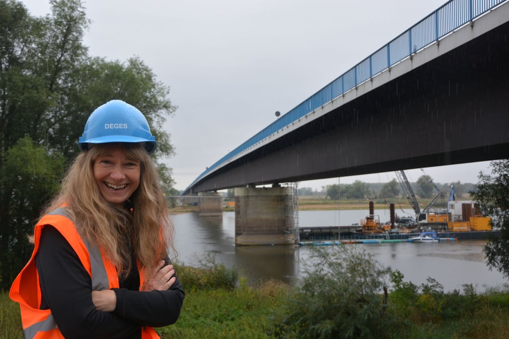 Beim Bau der A14-Brücke über die Elbe zwischen Geestgottberg und Wittenberge: DEGES, Projektleiterin Kathrin Fiedler