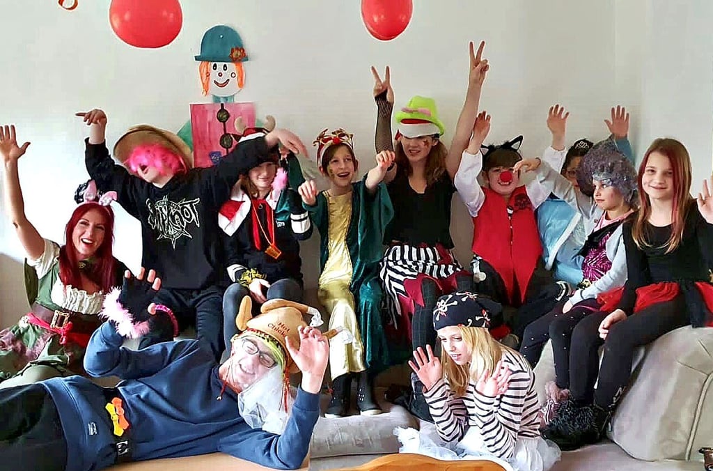 Zum Abschluss einer ereignisreichen Ferienwoche wird im Jessener Freizeittreff „Wiesengrund“ Fasching gefeiert.