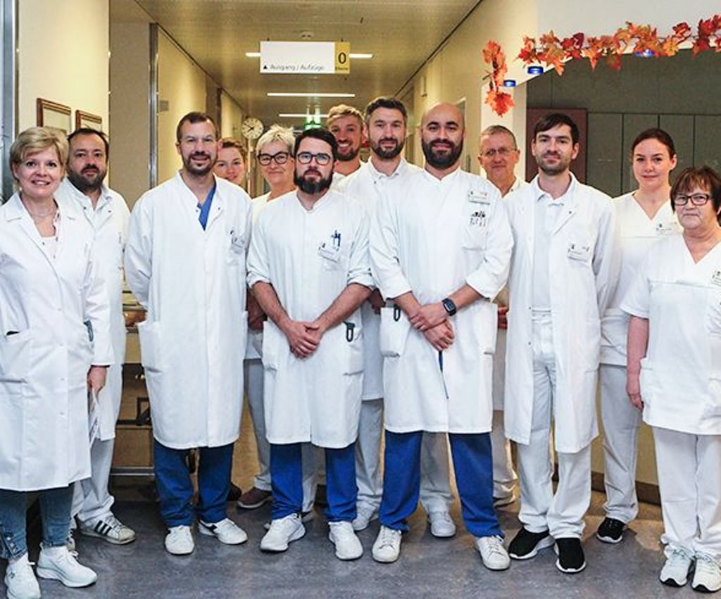 Die Chefärztin Dr. med. Diana Standhaft (li.) und das Team.