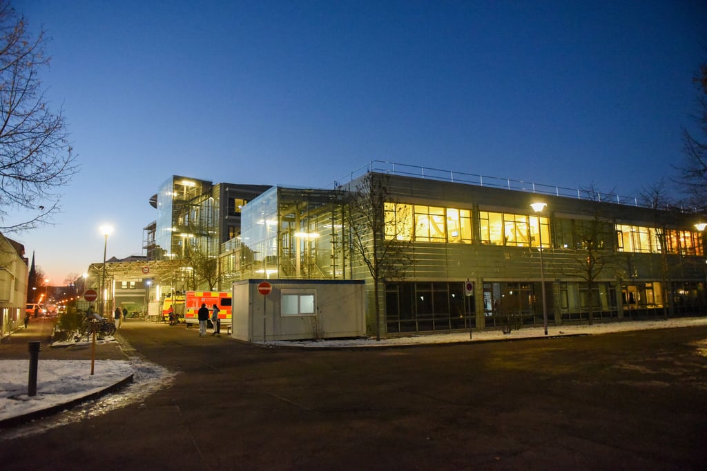 Mit Wintereinbruch hat die Uniklinik in Leipzig mehr Fälle abgetrennter Finger gezählt.