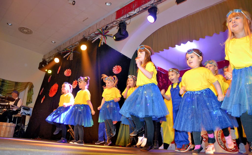 Der Gröninger Kulturkalender wird in den nächsten Wochen bis in den Februar vom Karneval bestimmt. Der Gröninger Carnevalsverein beendet die „Saison“ mit dem Rosenmontagsumzzug am 19. Februar 2023. Foto: Yvonne Heyer