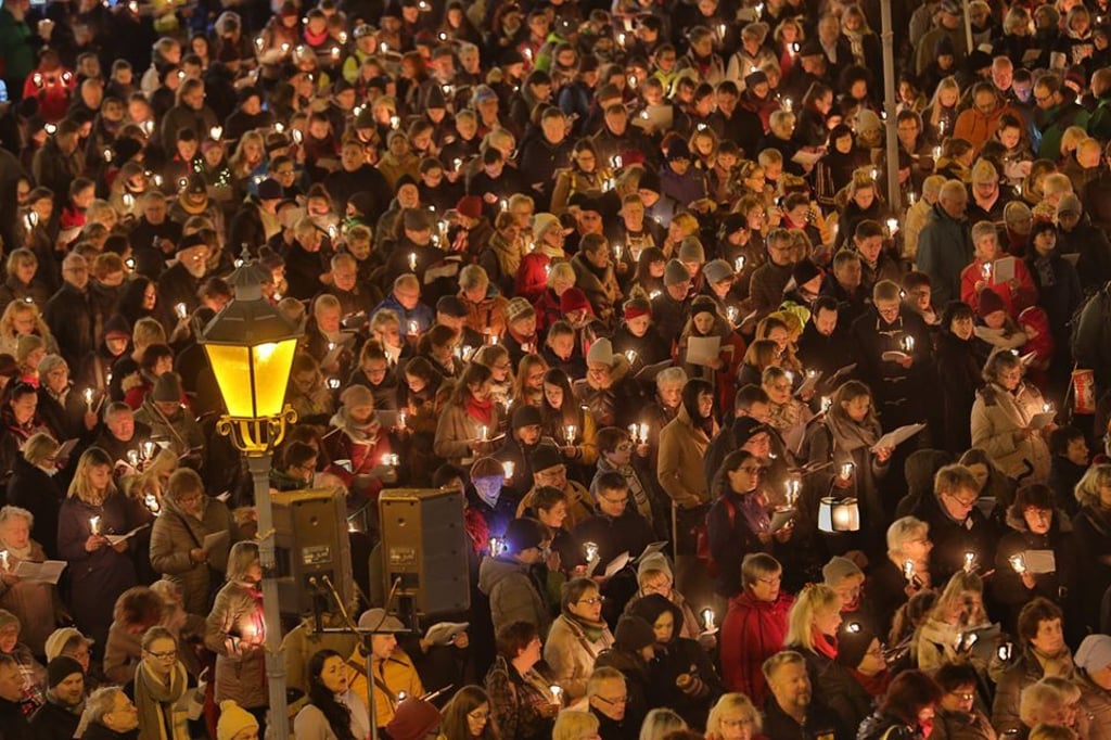 In Magdeburg soll auf dem Alten Markt am 16. Januar wieder in großer Runde gesungen werden: Friedenslieder für eine bunte und vielfältige Stadt.