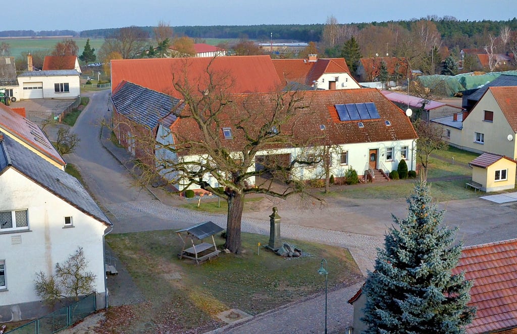 In Kamerschen Ortsteil Schönfeld - hier ein Blick vom Turm - lebten mit 185 Bewohnern sechs weniger als noch vor einem Jahr.