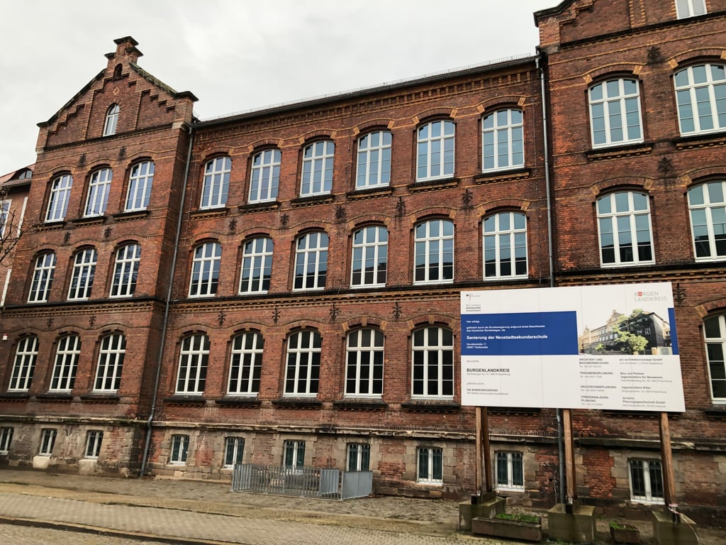 Bildung Sanierung der Weißenfelser Neustadtschule liegt im Plan