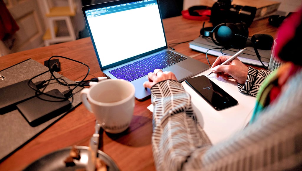 Immer mehr Zeit am Schreibtisch statt mit den Kindern – das kritisiert eine Salzwedeler Grundschullehrerin.