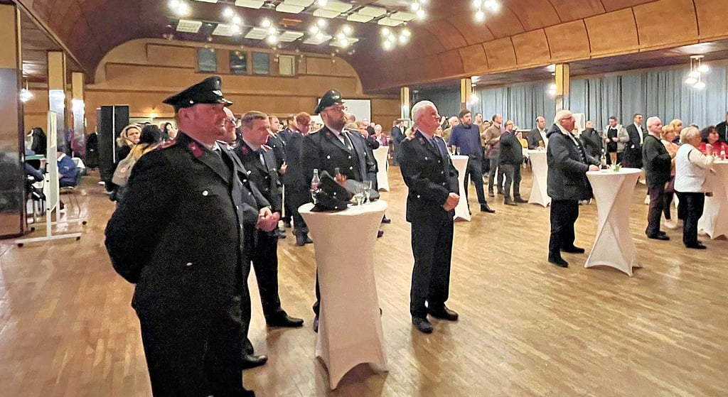 Neujahrsempfang im Kulturhaus in Tangerhütte. Unter den Gästen waren diesmal sehr viele Feuerwehrleute.