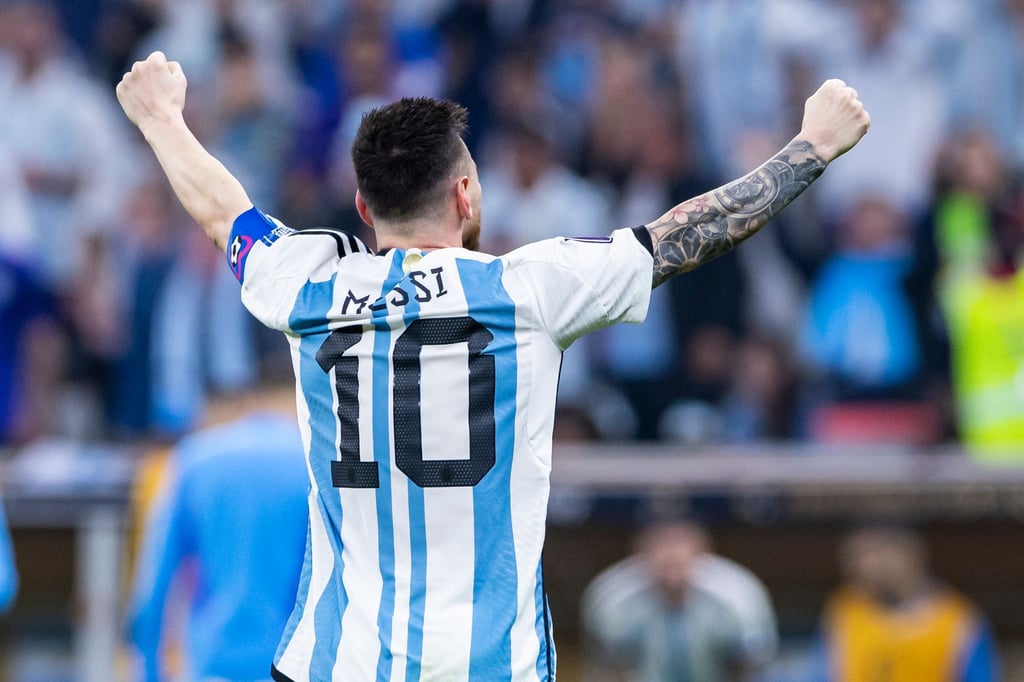 Weltmeister Lionel Messi ist bei PSG wieder in das Training eingestiegen.