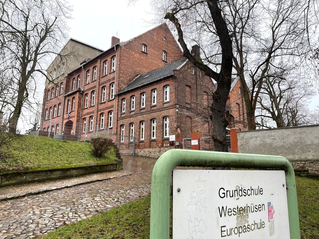 Die Grundschule Westerhüsen ist das älteste bis heute genutzte Schulhaus in Magdeburg. Es soll ab dem Frühjahr ausgebaut werden.