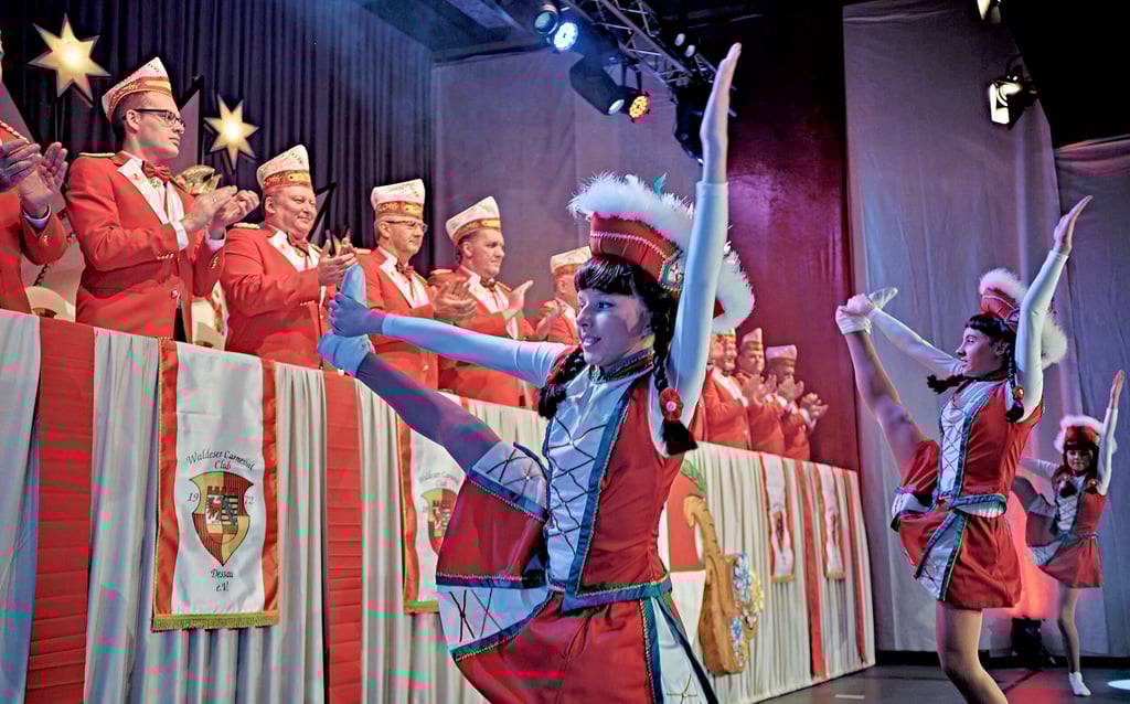 Die Tänzerinnen der WCC-Garden sind fit wie ein Turnschuh.