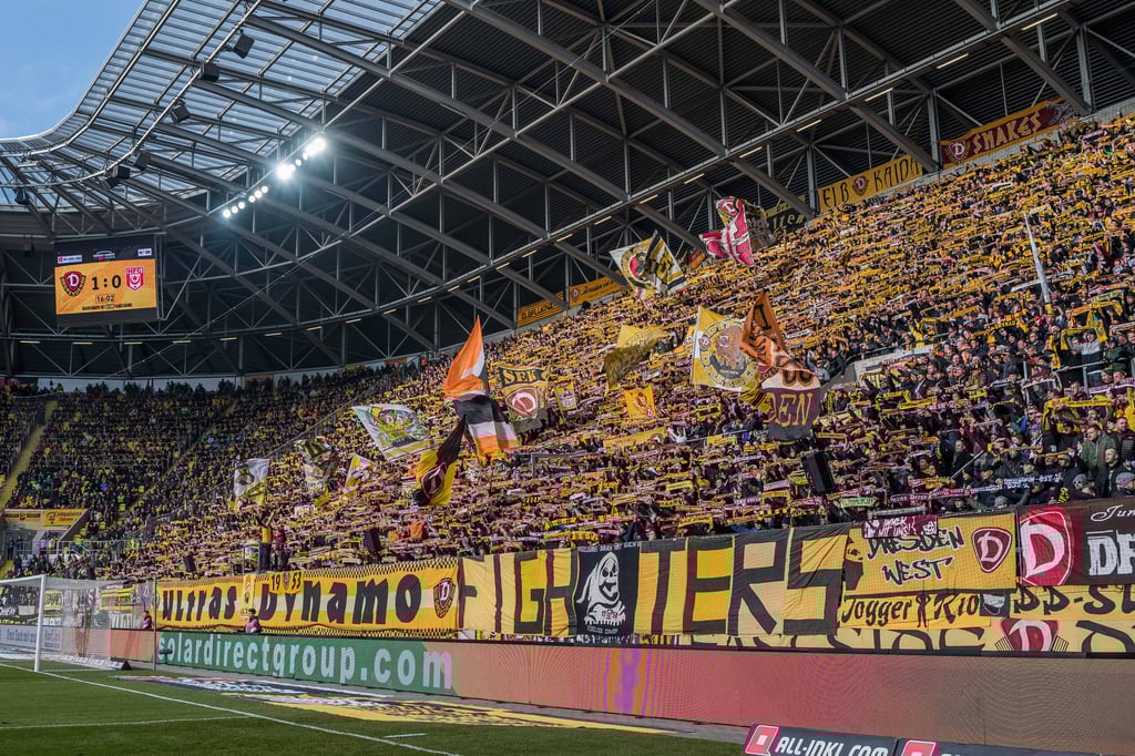 Ein Dynamo-Fan wurde beim Sieg gegen den HFC durch einen Böllerwurf verletzt.