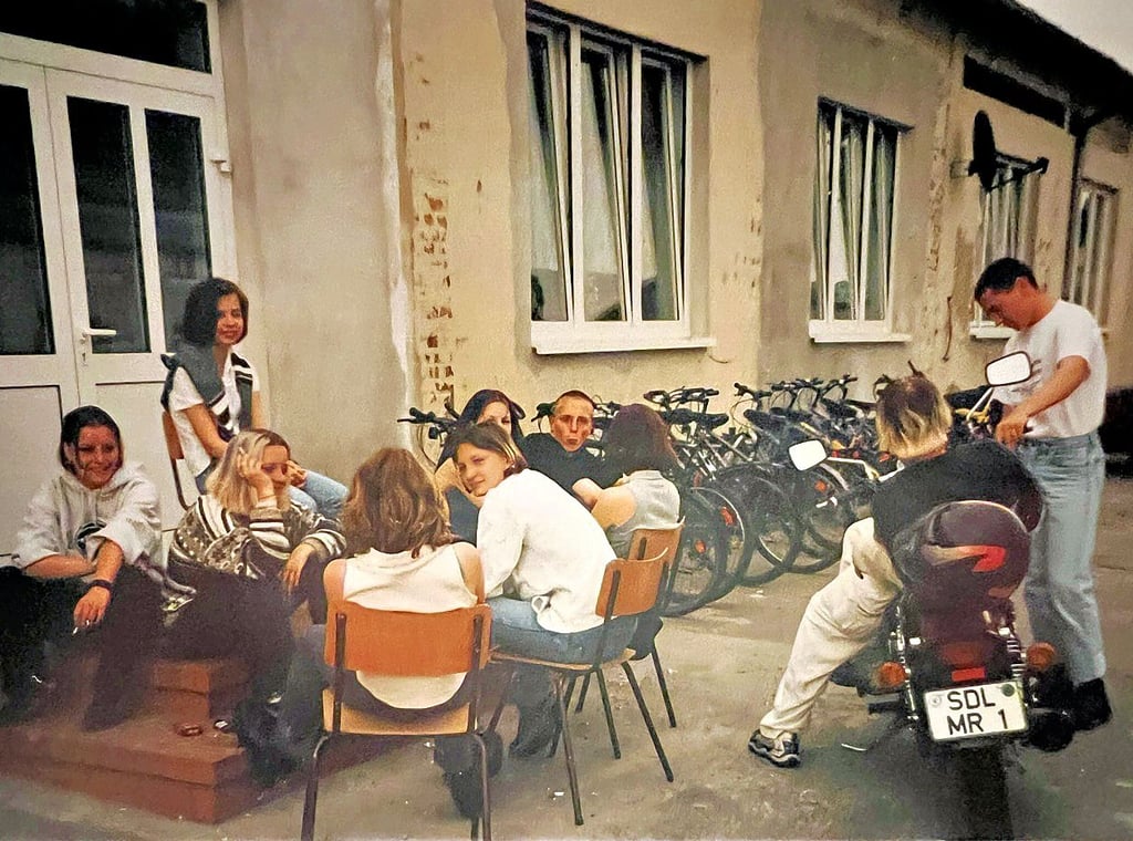 Das Foto entstand kurz nach der Eröffnung - damals war die Fassade noch recht unansehnlich.