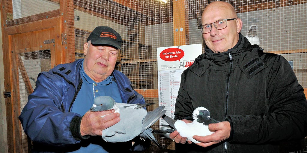 Gerald und Dirk Wudi mit ihren Tauben