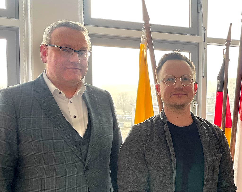 Frank Hoffmann (r.) soll Direktor des Agricolagymnasiums Hohenmölsen werden.