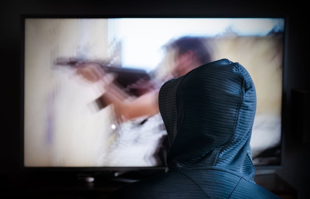 Mit professionellen Videos in den sozialen Medien  hat der Islamische Staat tausende Europäer rekrutiert. Wer den dazugehörigen Podcast hören möchte, kann mit unserer kostenfreien App „Smart virtuell“ dieses Bild scannen. Das Gespräch startet automatisch.