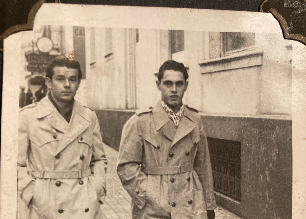 Erich Haseloff (links) Mitte der 1940er Jahre in Frankreich.