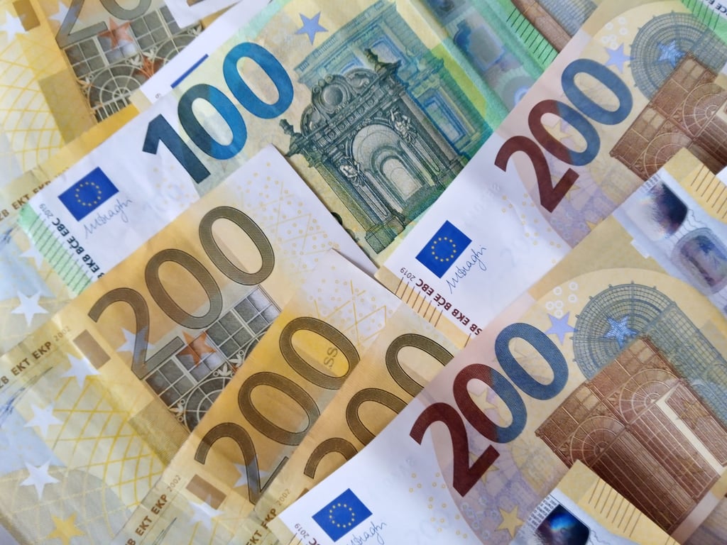 Um sich Wünsche zu erfüllen, leihen sich viele Menschen Geld - manche mehr, als sie zurückzahlen können.