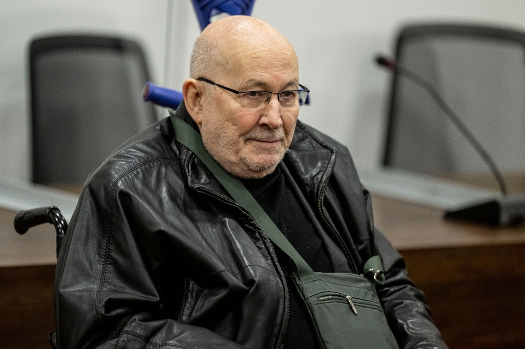 Horst Mahler, ehemaliger NPD-Anwalt, sitzt im Landgericht.