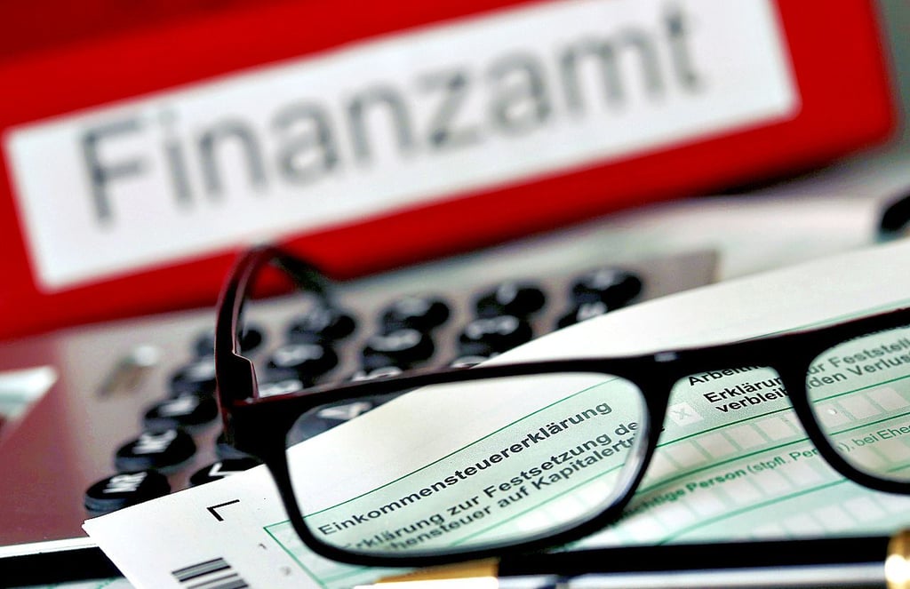 Für die meisten ist die Einkommensteuererklärung wohl eine lästige Pflicht, dennoch hoffen viele auf eine rasche Bearbeitung.