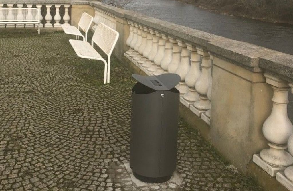 Papierkörbe wie an der Zollelbe sollen auch in Magdeburger Stadtteile aufgestellt werden.