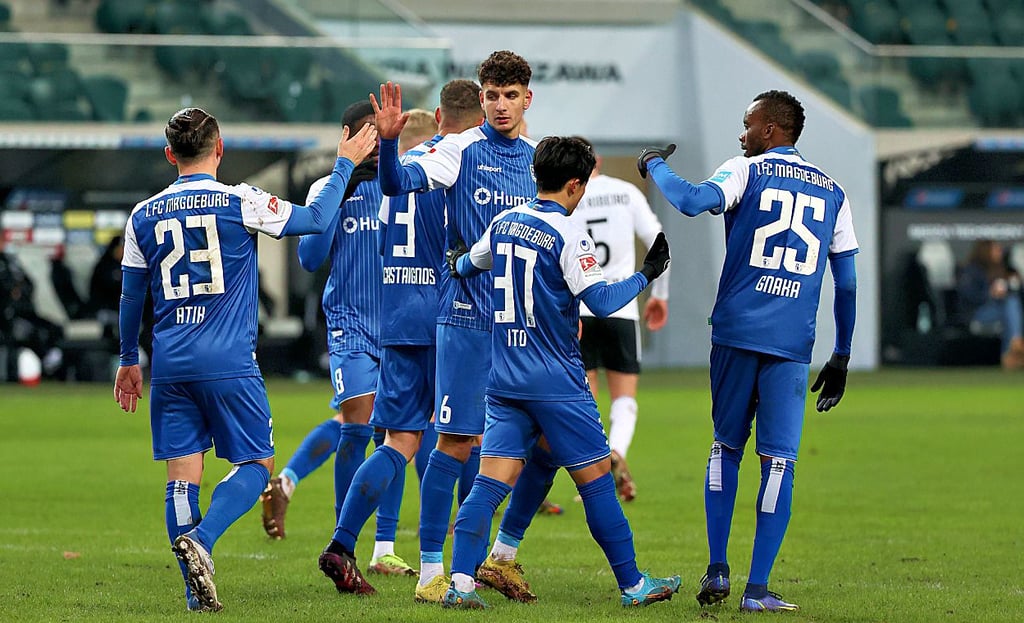 Müssen den Teamspirit beim FCM auf den Platz bringen: Baris Atik, Daniel Elfadli, Tatsuya Ito und Silas Gnaka (v. l.)