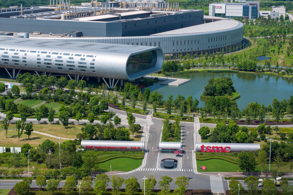 Der taiwanesische Chiphersteller TSMC will in Dresden eine neue Fabrik bauen. Dafür bekommt er mehrere Milliarden Euro Steuergeld.