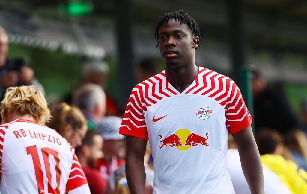 El Chadaille Bitshiabu hat sich im Training bei RB verletzt.