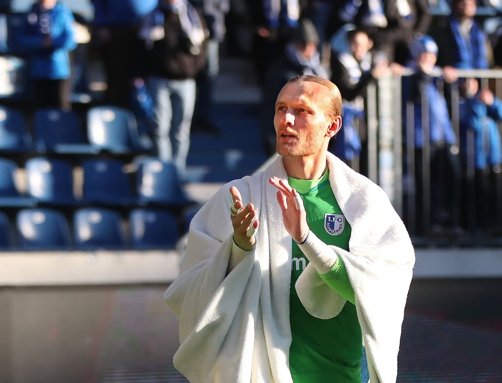 Will nach dem Spiel nicht wieder enttäuscht vor der FCM-Fankurve stehen: Dominik Reimann. Der Torhüter und der FCM möchten den Punktgewinn aus der Vorwoche als Auftrieb in Kiel nutzen.
