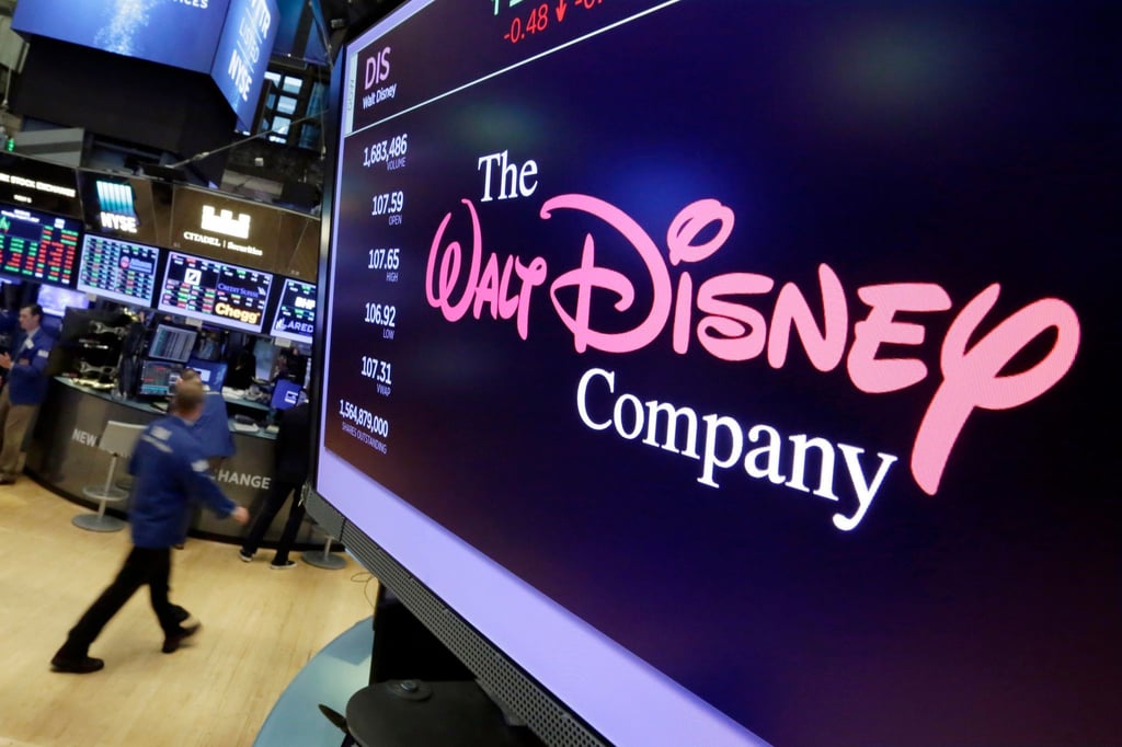 Das Logo von Walt Disney auf einem Bildschirm an der New Yorker Börse. Disney und andere Streaming-Anbieter haben bisher hohe Verluste in Kauf genommen, um dem Vorreiter Netflix Marktanteile abzujagen.