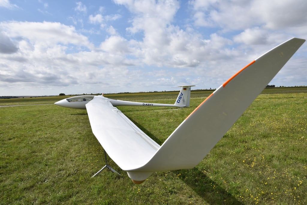 Massiver Flügel: Mit einer Spannweite von 30,90 Metern ist „Eta“ das weltweit größte Sportsegelflugzeug.