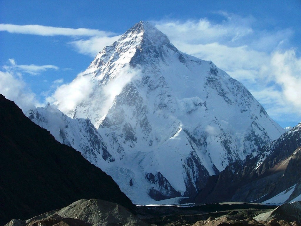 Der schroff aufragende K2 gilt unter Bergsteigern wegen seiner steilen Wände als sehr schwierig.