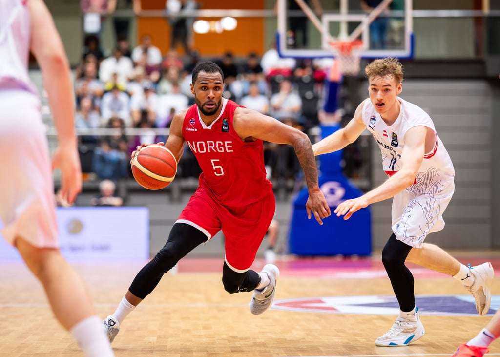 Chris-Ebou Ndow (am Ball) spielt künftig für den MBC.