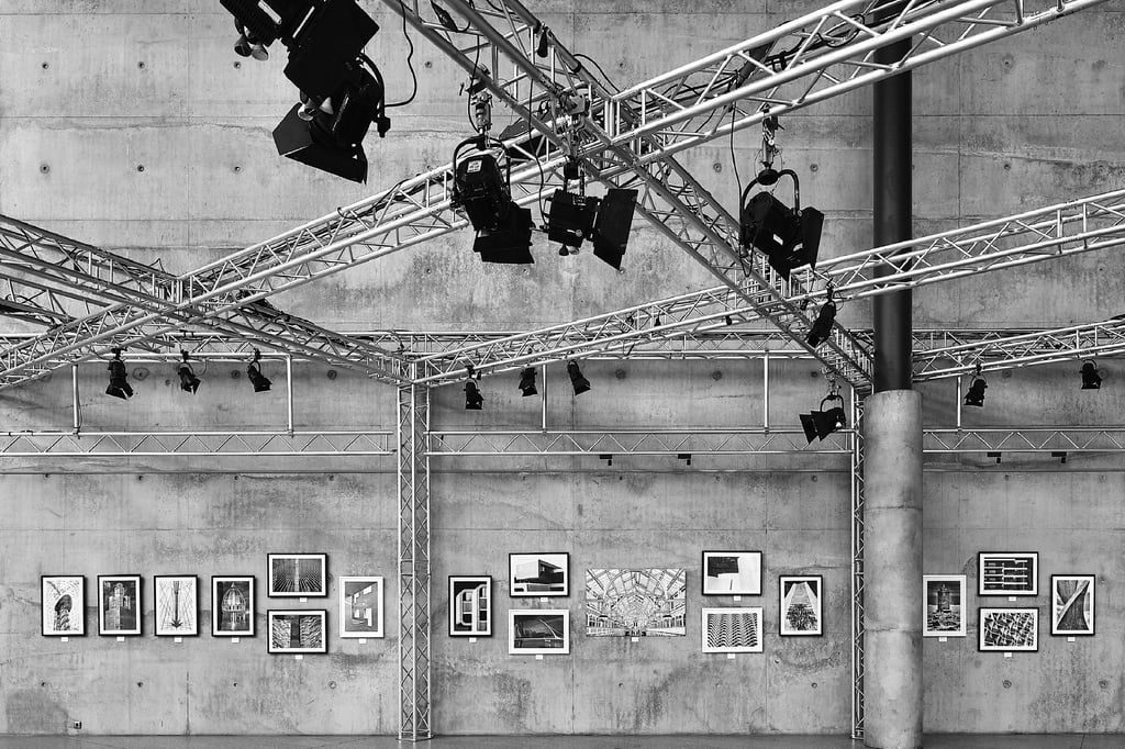 Teil der Ausstellung „Die Ordnung der Dinge“ im MDR-Landesfunkhaus Sachsen-Anhalt in Magdeburg“