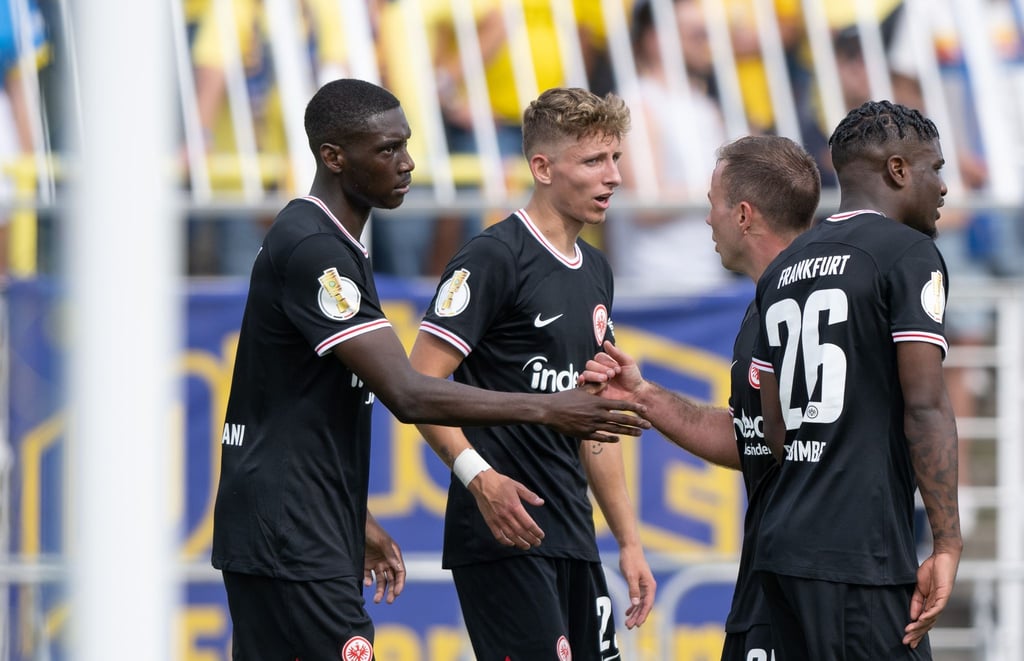 Auf sein Treffen ist Verlass: Torschütze Randal Kolo Muani nach dem 1:0.