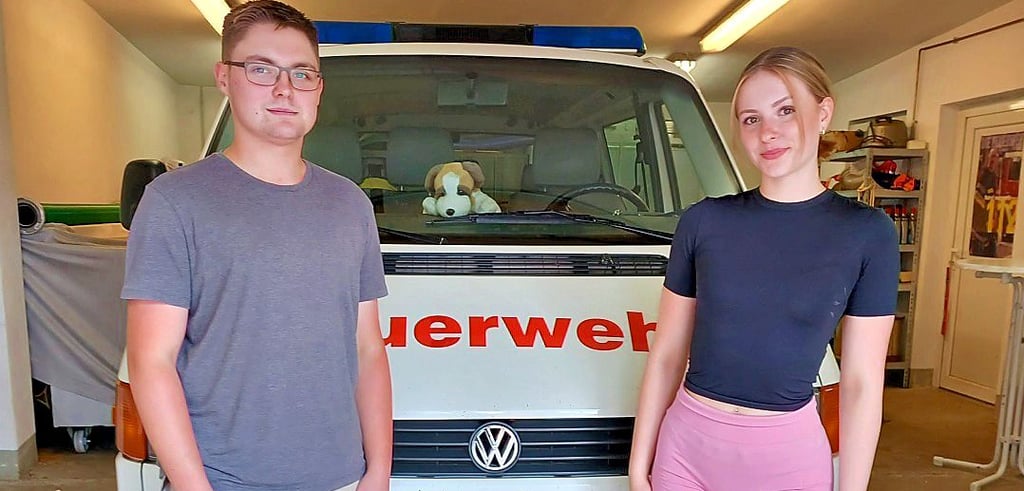 Charlotte Schulze und Josef Gross arbeiten künftig mit dem Feuerwehrnachwuchs in Rietzel.