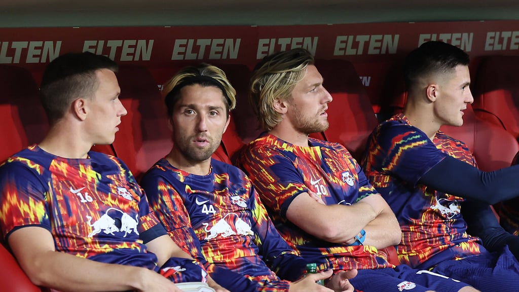 Kevin Kampl (2.v.l.) war beim Supercup nur Zuschauer.