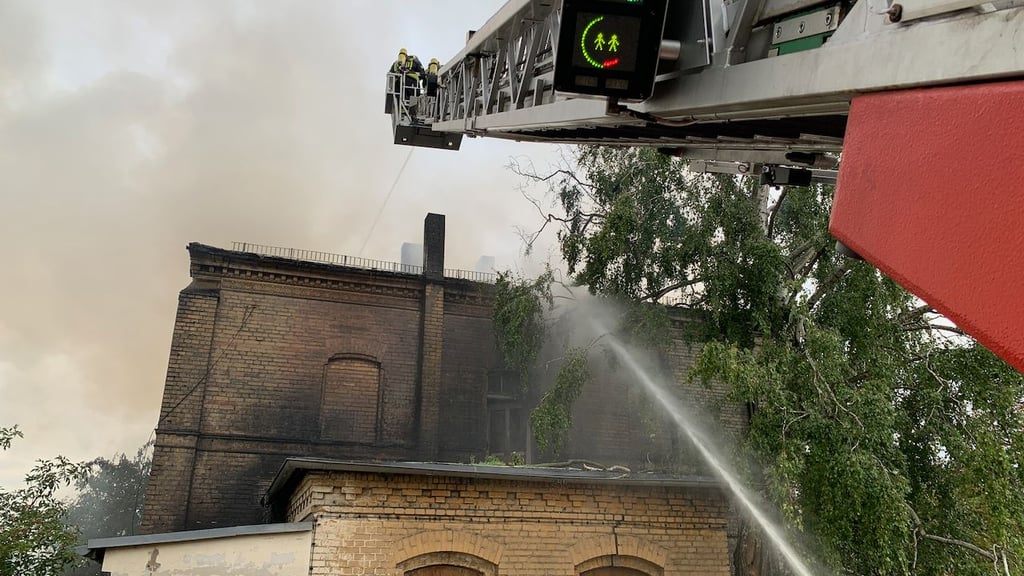 In Köthen brannte am Sonntag ein leerstehendes Gebäude in der Nähe des Bahnhofs.