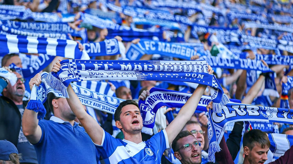 Der FCM wird auch in Regensburg von zahlreichen Fans begleitet. Werden die über den Einzug in die 2. Rundee des DFB-Pokals jubeln dürfen?