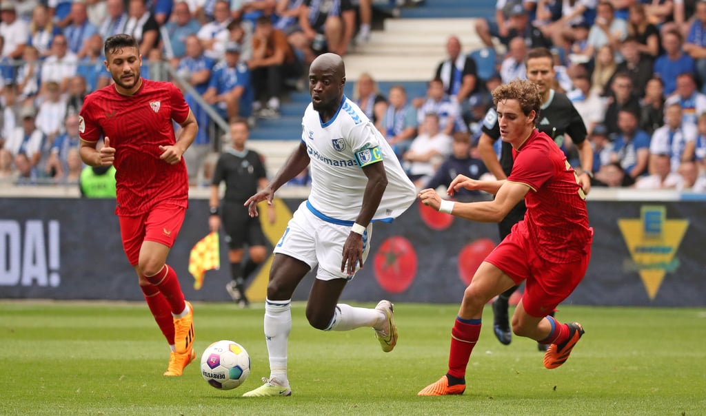 Amara Condé und seine Mitspieler vom 1. FC Magdeburg wollen bei Holstein Kiel bestehen.