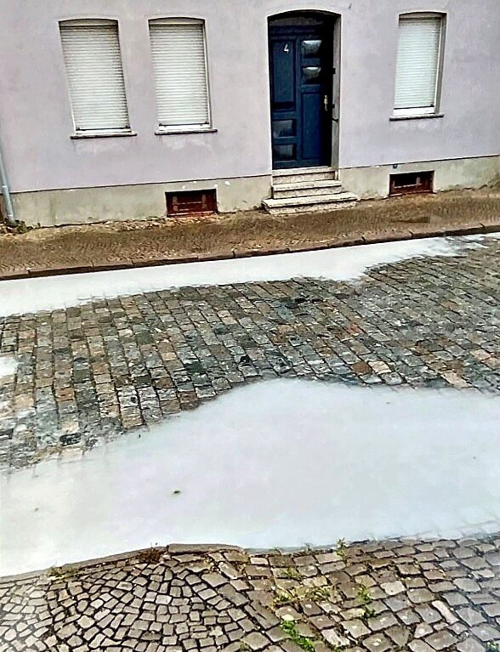 So blickt Familie Kaiser auf die „Milchstraße“ vor ihrem Haus.