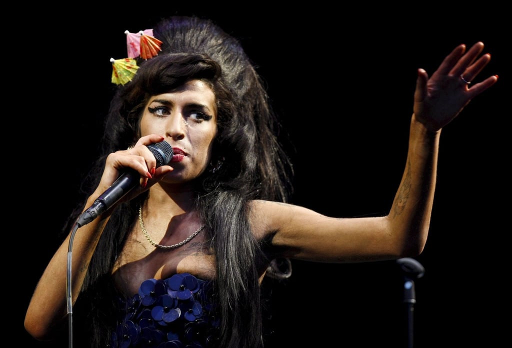 „Ich bin vielleicht ein bisschen exzentrisch und laut, auch komisch, aber nur, weil mich nicht viele Menschen kennen“, heißt es in einer Aufzeichnung der Sängerin Amy Winehouse.