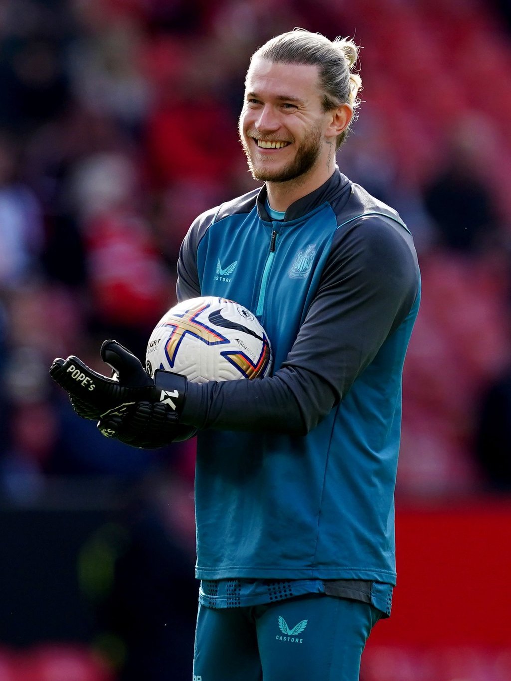 Loris Karius, Torwart von Newcastle United, ist glücklicher Vater.