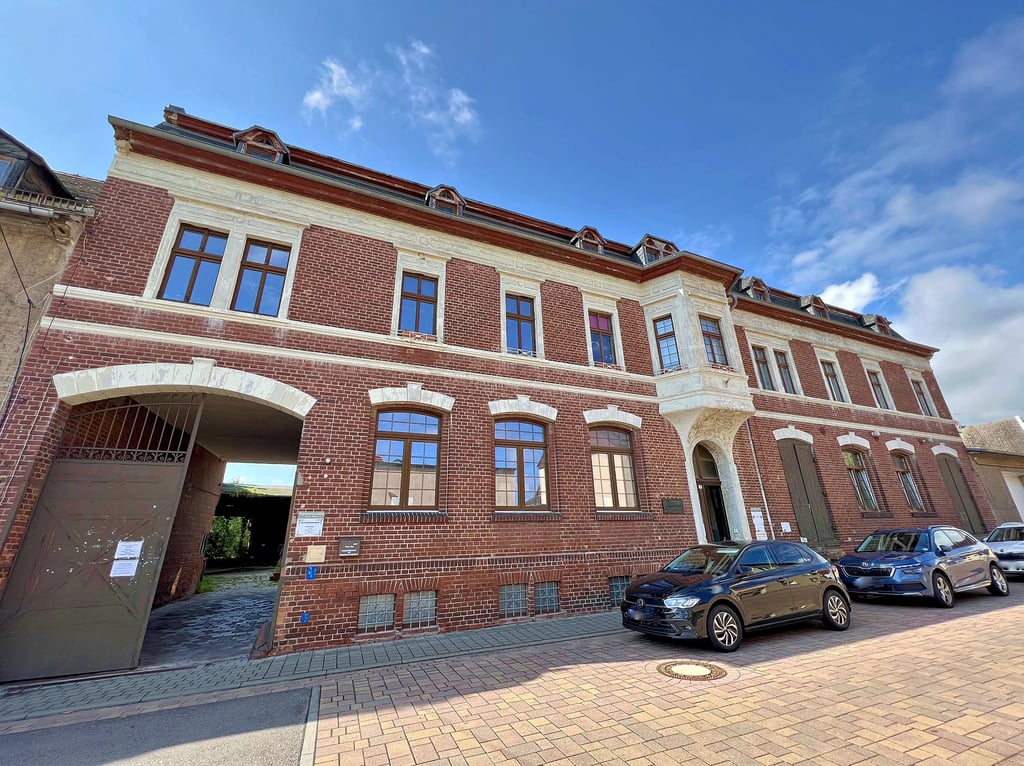 Das alte Pera- und spätere Esra-Areal in Raguhn soll bis 2026 komplett umgestaltet werden. Auch die Villa bleibt nicht unberührt.