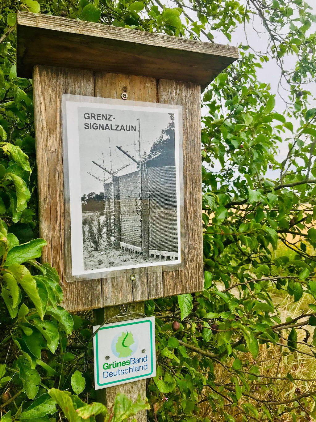 Dieses Schild vor Jahrsau zeigt die ehemalige innerdeutsche Grenze.