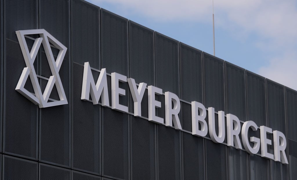 Meyer Burger legt die Ausbauprojekte in Bitterfeld-Wolfen erstmal auf Eis.