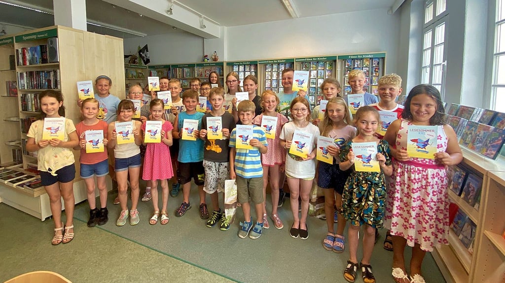 Die Sieger im XXL- Lesesommer in der Bibliothek Gräfenhainichen.