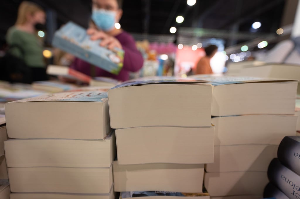 Bücher stehen auf der Frankfurter Buchmesse im Mittelpunkt. 2025 werden die Philippinen Gastland.