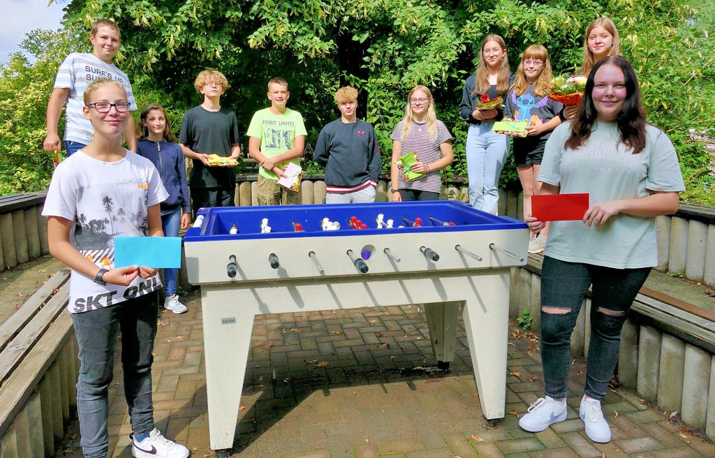 In der Sekundarschule Elster werden zum Beginn des Schuljahres die Besten der vergangenen Jahrgänge ausgezeichnet.
