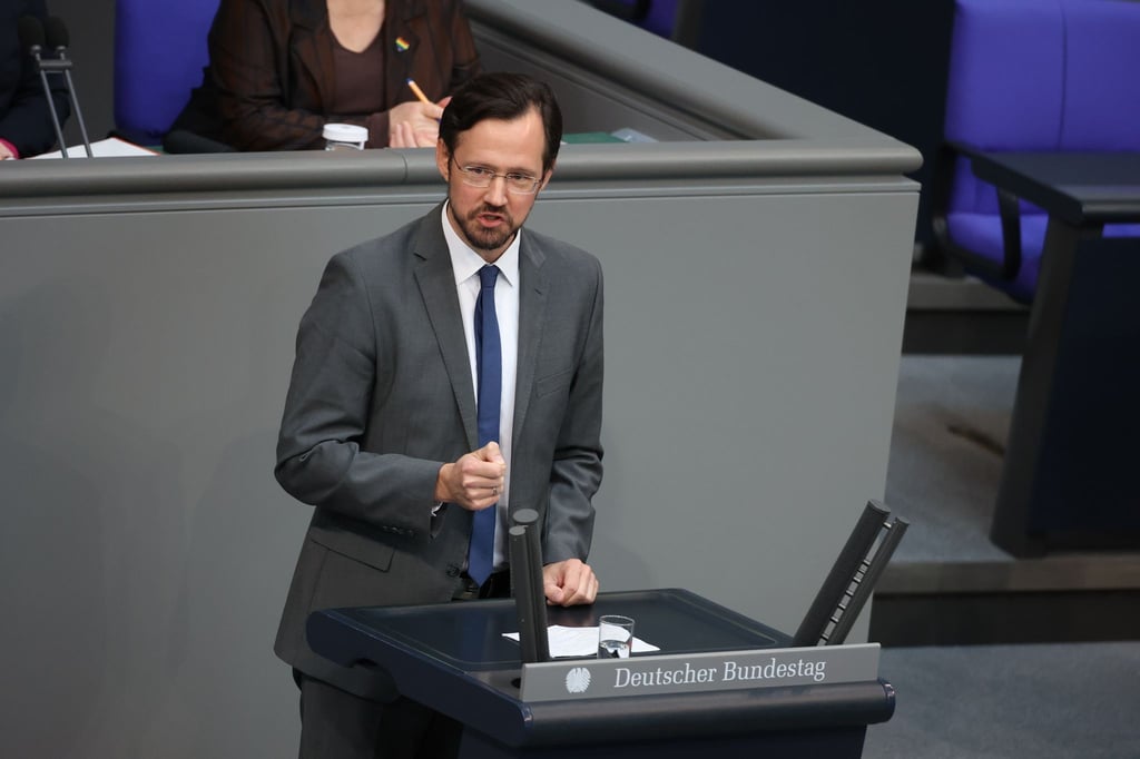 SPD-Fraktionsvize Dirk Wiese spricht sich für den subventionierten Industriestrompreis aus.